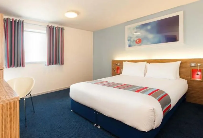 Travelodge Excel London 3*,